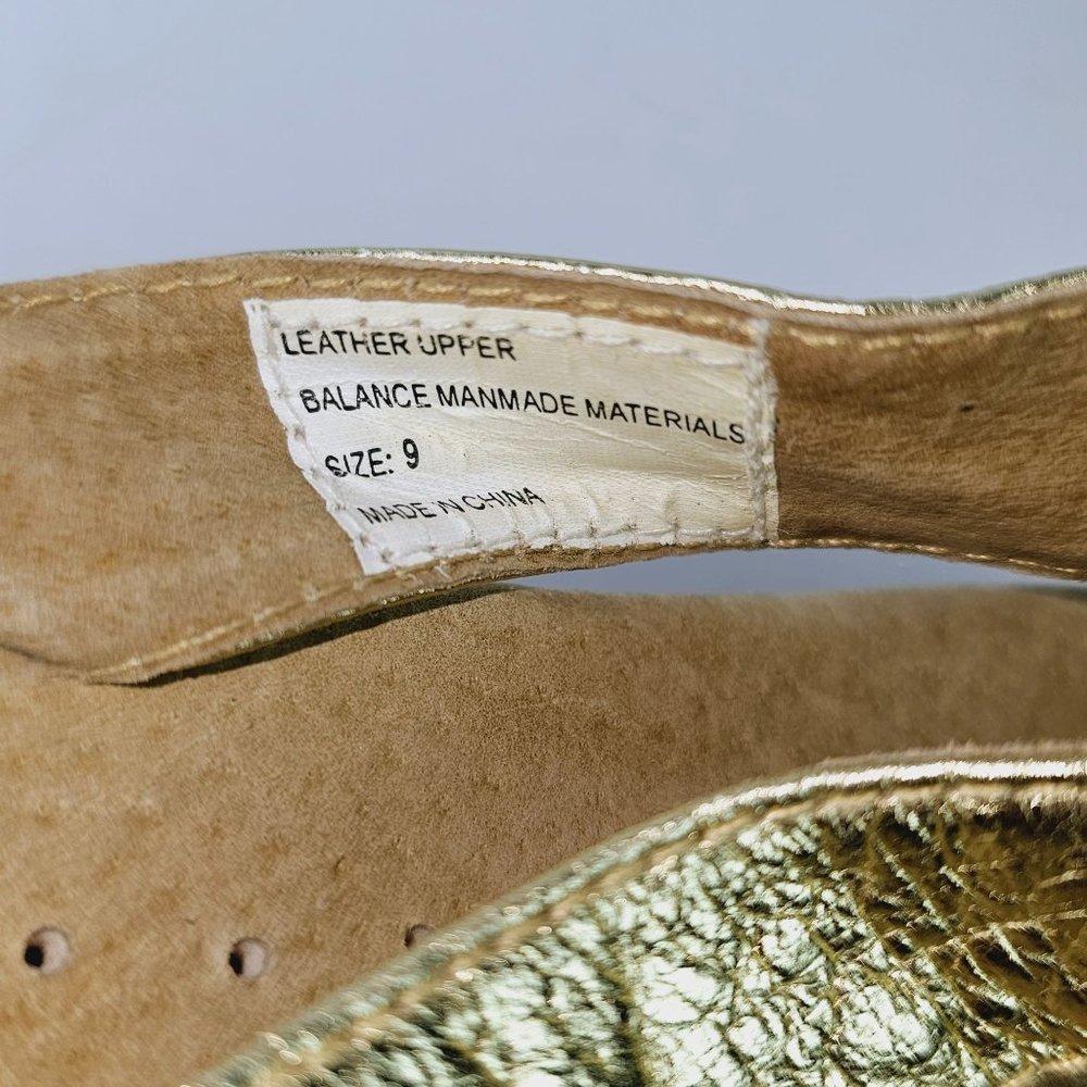 Volatile Neville Women's Gold Wedge Cork Sandals Size 9 - Picture 7 of 9